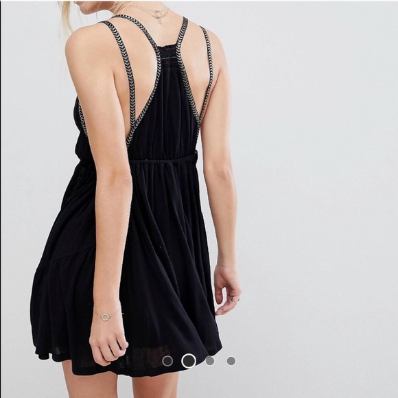 FREE PEOPLE LOVERS COVE EMBROIDERED V-NECK MINI DRESS, SIZE XS (NWT) - Picture 3 of 8